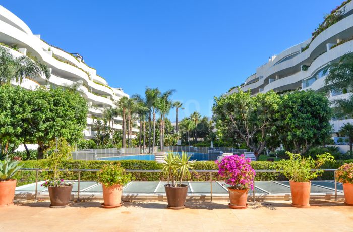 Lujoso piso en Puerto Banus