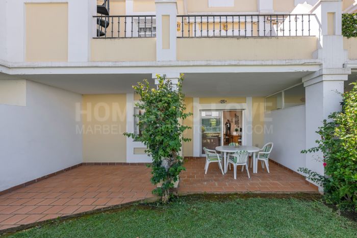 Апартамент на нижнем этаже в Aloha Gardens, Новая Андалусия