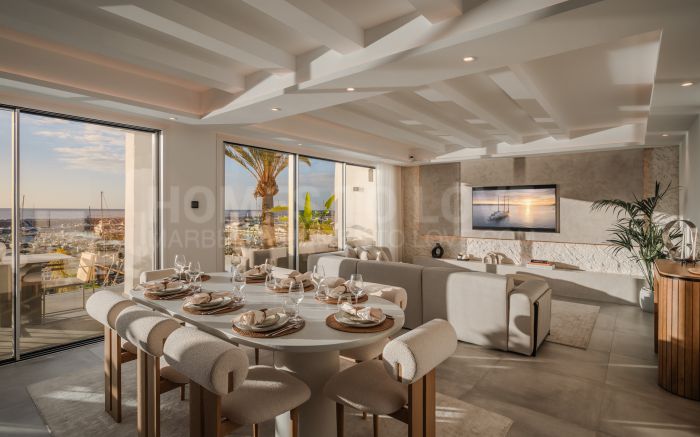 Zweistöckiges Penthouse zu verkaufen in Marbella - Puerto Banus