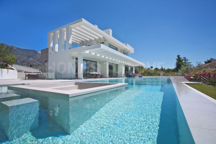 Villa zur Kurzzeitmiete in Altos de Puente Romano, Marbella Goldene Meile