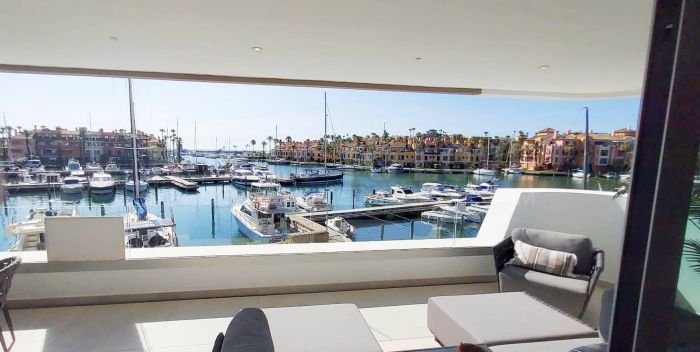 Апартамент на продажу в Pier, Marina de Sotogrande