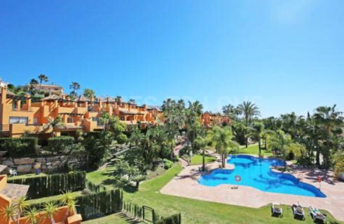 Doppelhaushälfte zur Langzeitmiete in Paraíso Bellevue, Benahavis