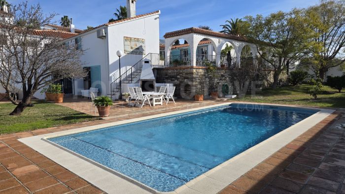 Вилла на продажу в Puerto Romano, Восточная Эстепона