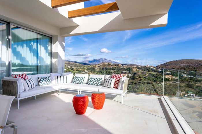 Exclusive Living at Marbella Club Hills: Luxury Apartments & Villas in Benahavis