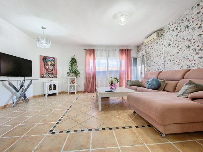 Апартамент на продажу в Estepona Centre, Город Эстепона