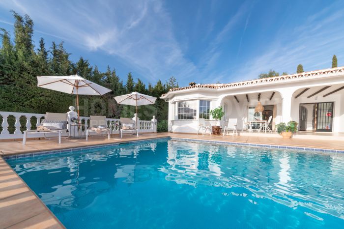Villa zu verkaufen in Sierrezuela, Mijas Costa