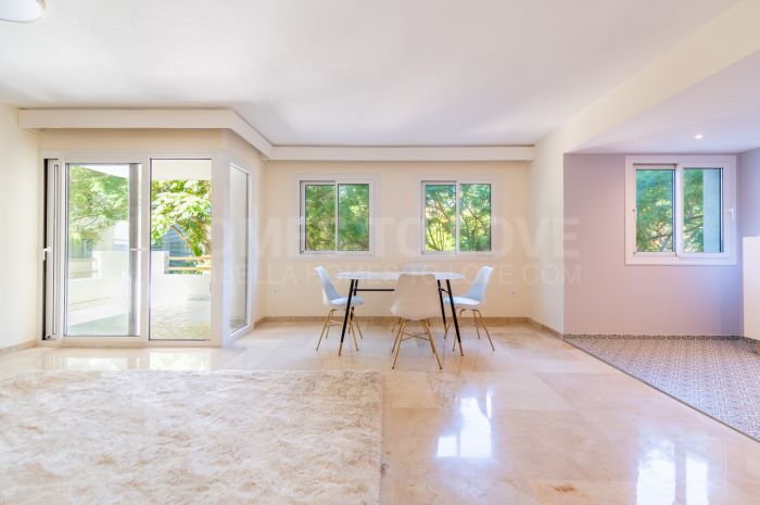 Renovated 3-bedroom Apartment in the Heart of Marbella, 100 Meters from the Beach