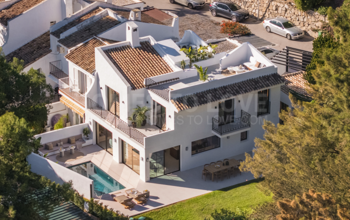 Semi-detached villa in Peñablanca, Nueva Andalucía