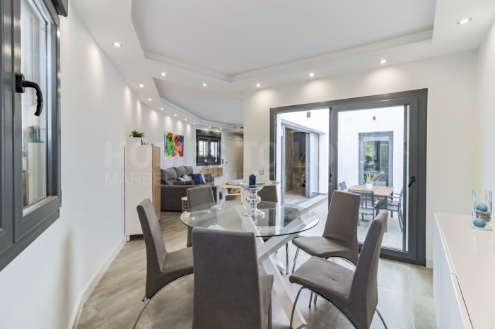 Charming Villa for Sale in San Pedro de Alcántara, Marbella!
