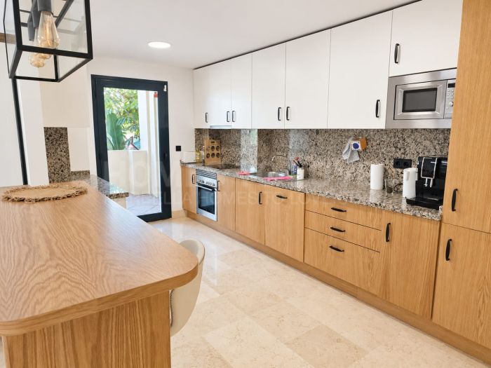 Apartamento En alquiler en Los Capanes del Golf, Benahavis