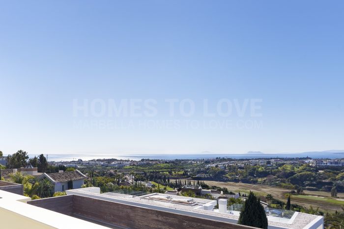 Luxurious Penthouse in Los Flamingos, Estepona with Panoramic Views