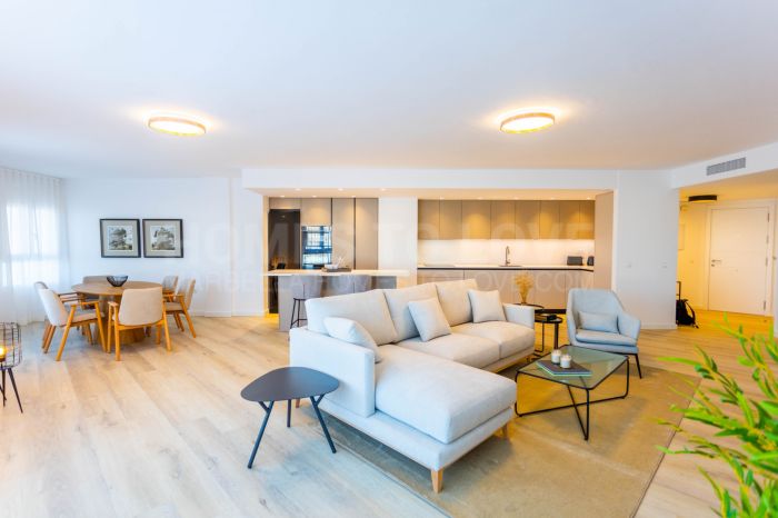 Key-ready 4-Bedroom Apartment in Albatros XV, Nueva Andalucia – Stunning Views
