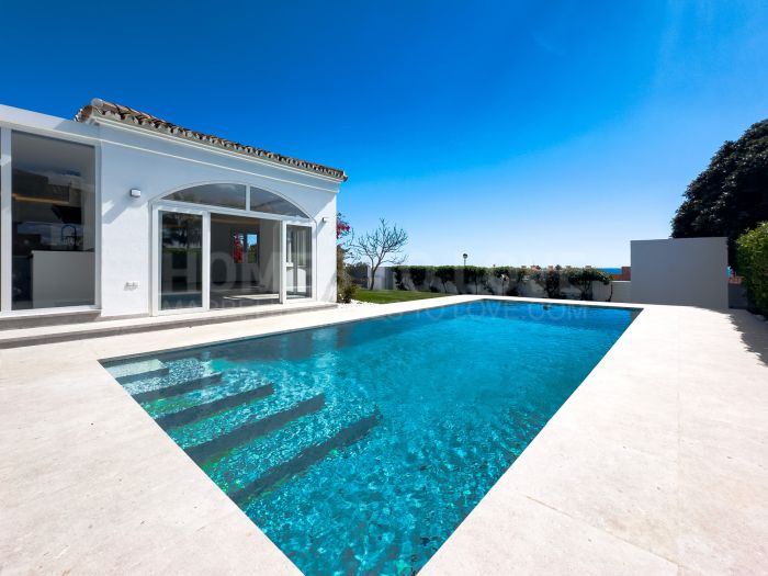 CHARMING AND UNIQUE Luxury Modern Villa