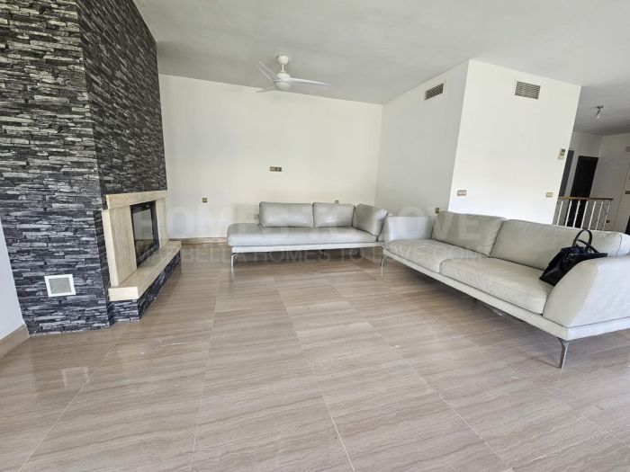 Villa for long term rent in Riviera del Sol, Mijas Costa