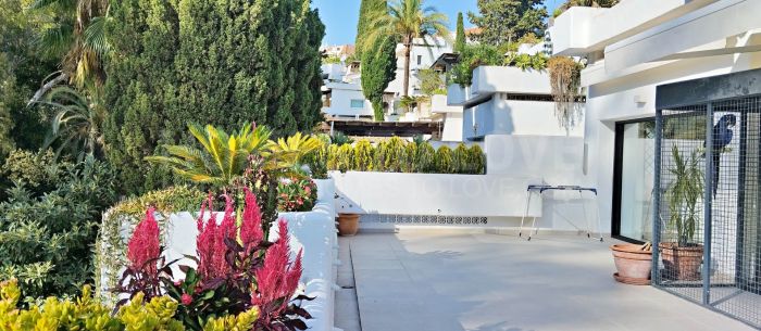 Elegant  apartment in King Hills , Marbella Golden Mile