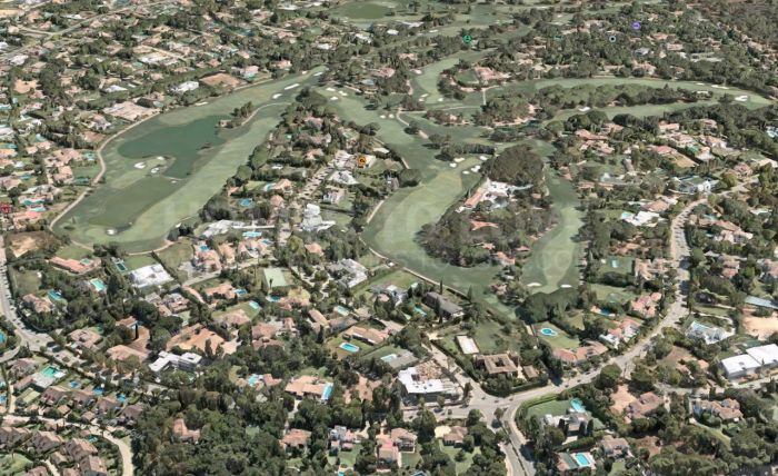 Seltene Gelegenheit in Sotogrande Costa – Kings and Queens Plot mit außergewöhnlichen Ansichten