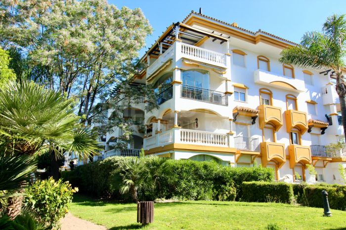 Apartamento en venta y alquiler en La Dama de Noche, Nueva Andalucía – A 10 minutos andando de Puerto Banús