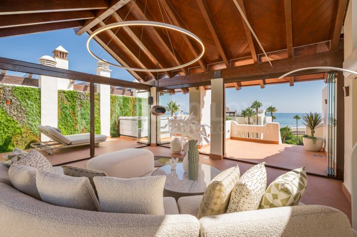 Пентхаус на продажу в Bahía del Velerín, Восточная Эстепона