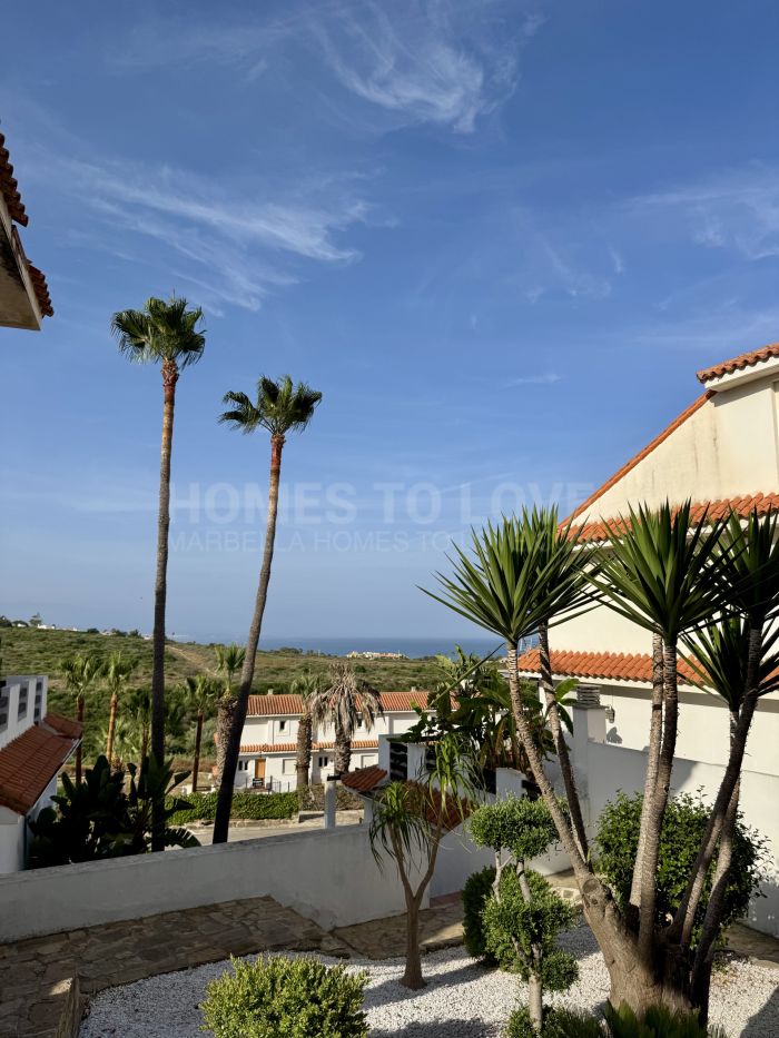 Апартамент на продажу в La Duquesa, Манильва