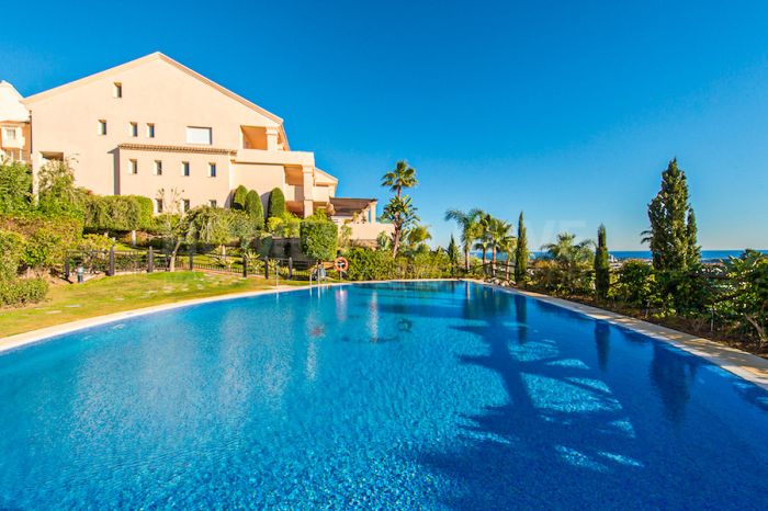 Spacious two bedroom apartment Golf Valley Nueva Andalucia, Marbella