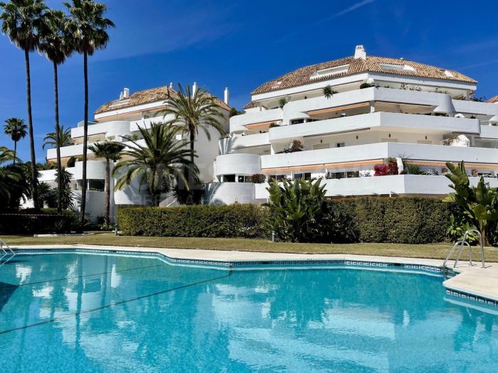 Stylish Loft-Style Penthouse in Las Lomas del Marbella Club, On Marbella´s Golden Mile
