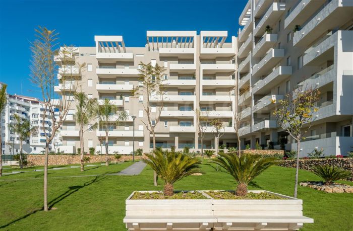 Apartment for sale in La Campana, Nueva Andalucia