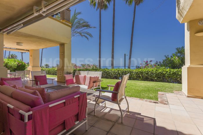 Erdgeschosswohnung zur Langzeitmiete in Rio Real, Marbella Ost