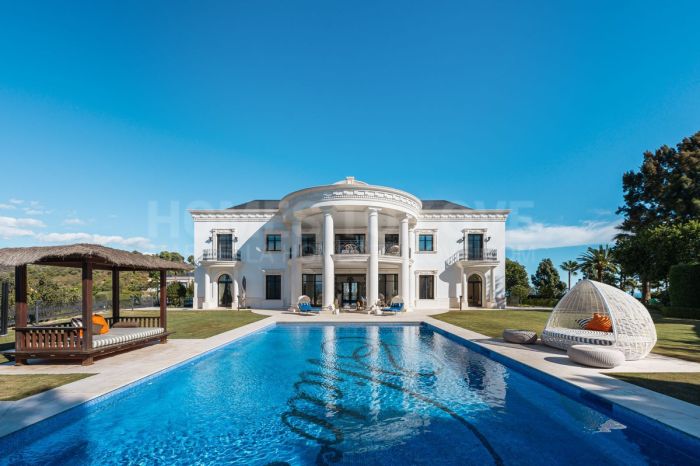 Villa à vendre à Hacienda las Chapas, Marbella Est