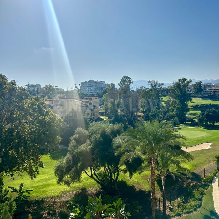 Oportunidad única en Guadalmina Alta, Urb. Guadalcantara golf. San Pedro de Alcantara