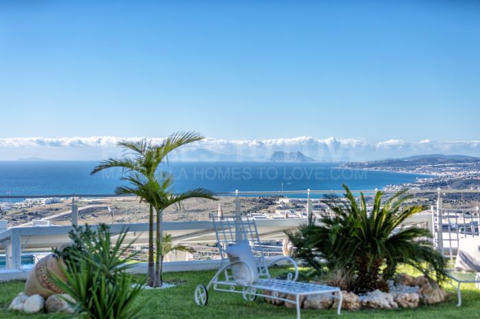 Эксклюзивная Панорамная Вилла на продажу в Горах Эстепоны