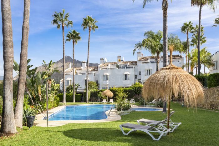 Town House for sale in Marbella Golden Mile
