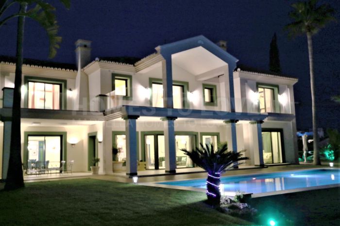 Villa en location à Selwo, Estepona