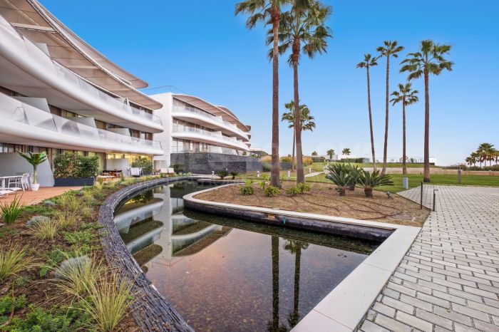 Espectacular piso en planta baja en la exclusiva urbanización frontline beach de The Edge