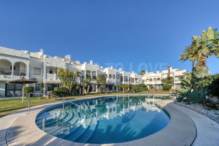 Таунхаус на продажу в Bel Air, Восточная Эстепона