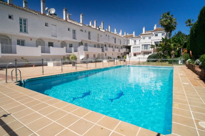 Casa adosada en Nueva Andalucía, junto al Hard Rock hotel
