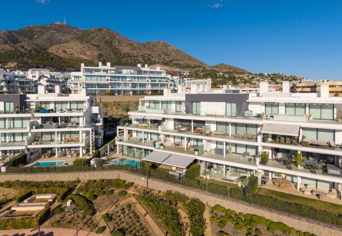 Residencia Exclusiva en Planta Baja en Higuerón West – Lujo Listo para Entrar a Vivir