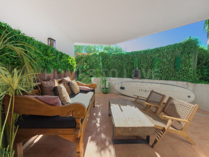 Beachfront Apartment for Sale in Golden Beach Marbella