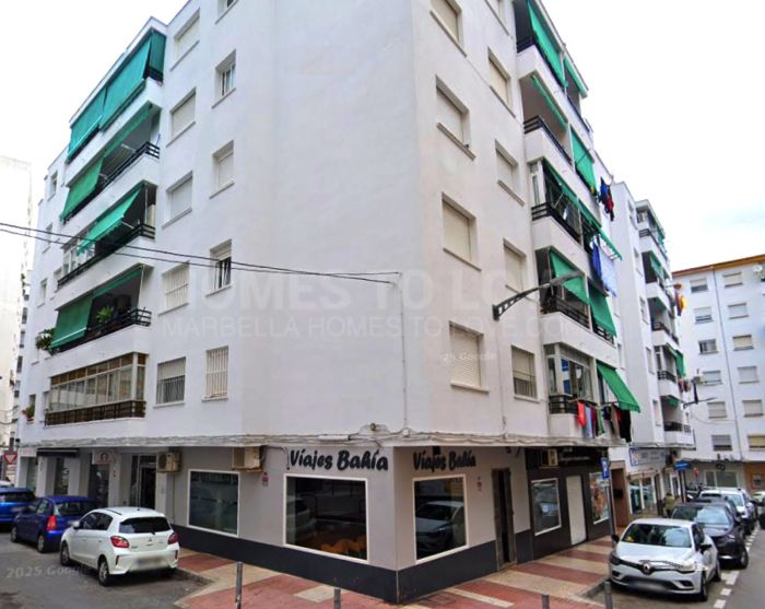 Encantador Piso en Planta Alta con Reformas Parciales en Miraflores