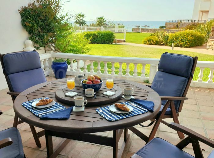 Спаренный дом на продажу в Casares del Mar, Bahia de Casares