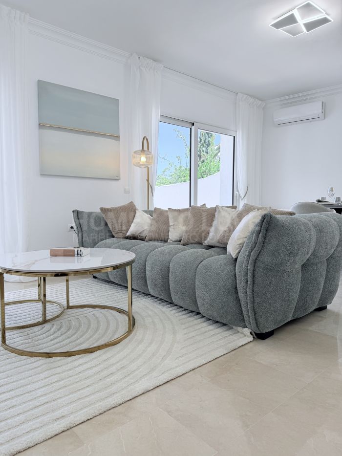 Exclusive townhouse in Sierra Blanca with panoramic views of La Concha and the sea