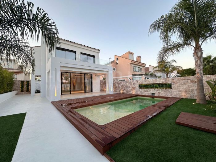 Cómoda Villa recién renovada en la Nueva Milla de Oro - VILLACANA - COSTALITA - Estepona