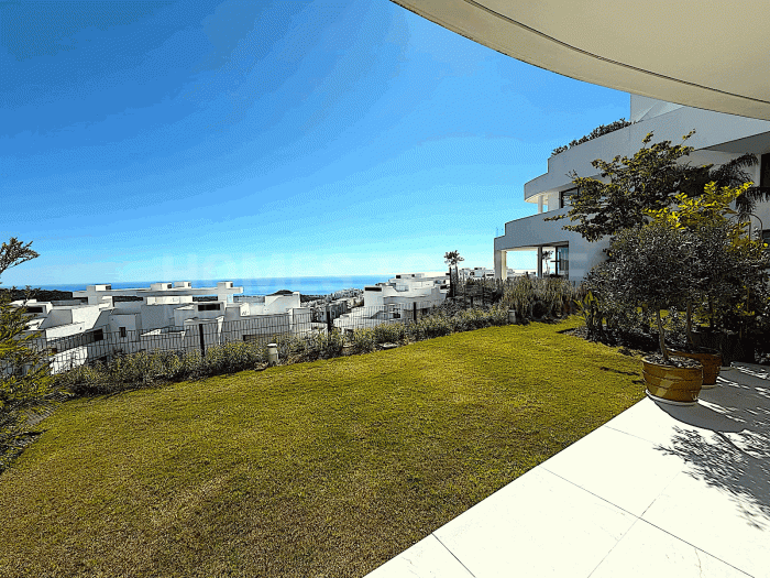 Апартамент на нижнем этаже на продажу в Охен