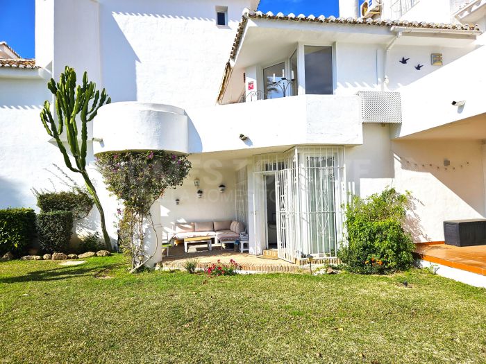 Apartamento en venta en Calahonda, Mijas Costa