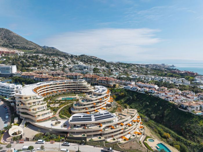 Experiencia refinada vida costera en este nuevo apartamento de lujo ubicado dentro del prestigioso Higuerón Resort.