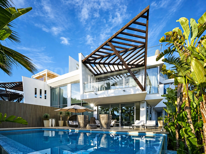 Stunning Semi Detached Villa in Meisho Hills, Marbella Golden Mile