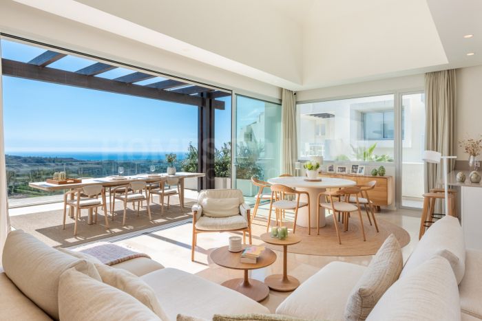 Ático encantador ubicado en Marbella Club Hills, Benahavís