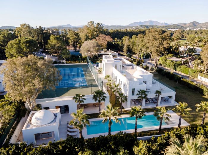 Villa zur Kurzzeitmiete in Reyes y Reinas, Sotogrande Costa