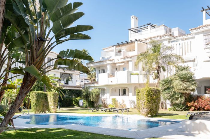 Пентхаус дуплекс на продажу в Los Naranjos de Marbella, Новая Андалусия