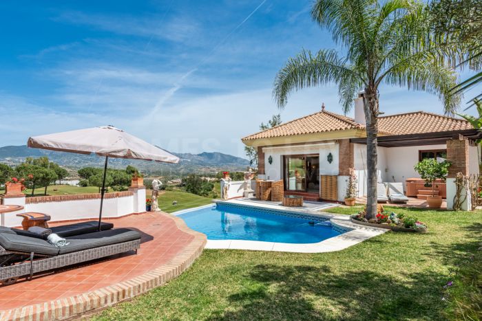 Вилла на продажу в La Cala Golf Resort, Михас Коста
