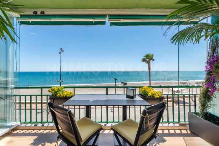 Impresionante apartamento de 3 habitaciones frente al mar con vistas panorámicas de 180º